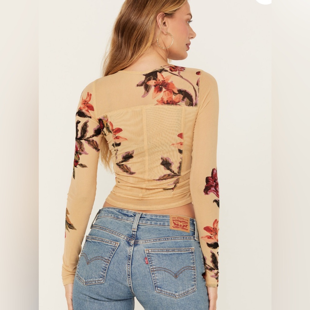 NWT- Free People- Betty's Garden Top- Women's XS - Picture 3 of 4